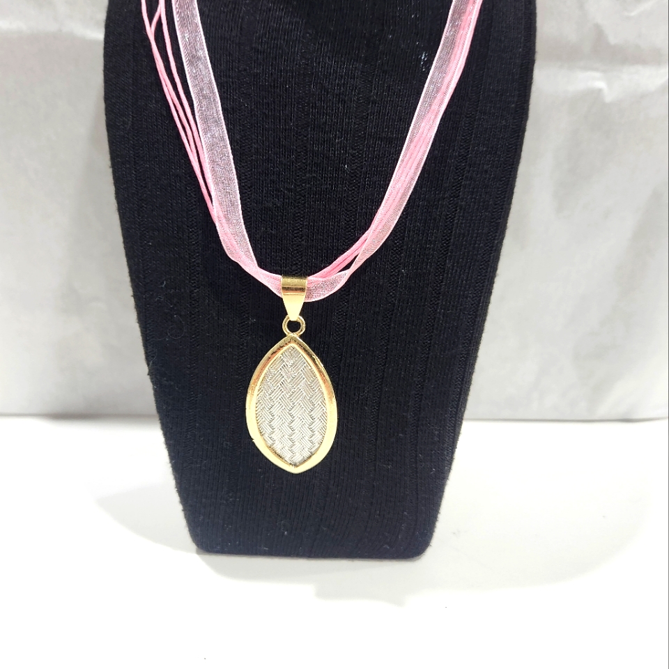 Fashionable Pendant 8$